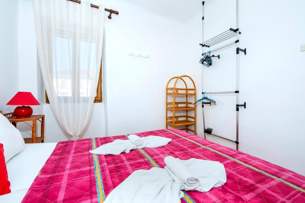 Carera Seaview Apartments 로비니 외부 사진